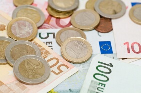 Euro Flat After Positive Fundamental Reports