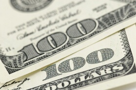 USD Gains vs. EUR & GBP on Positive Outlook for US Economy, Retreats