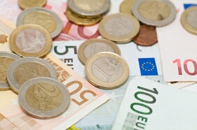 Euro Gains as Leaders Raise Firewall Limit to 800 Billion Euros