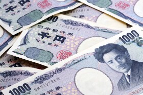 Japanese Yen Gains as Risk Aversion Returns