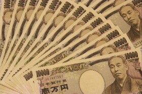 Yen Fluctuates After Abe Appoints Kuroda as Next BoJ Governor