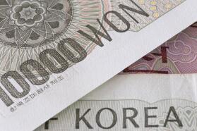 South Korean Won Follows Yen in Decline