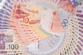 Ringgit Retreats vs. Dollar, Retains Optimistic Prospects