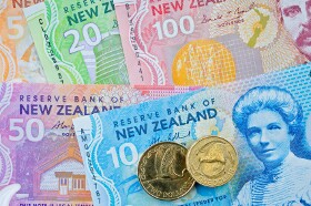 NZ Dollar Trims Losses