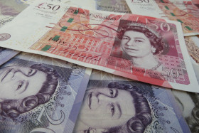 The Great Britain Pound Drops Despite Positive News Headlines